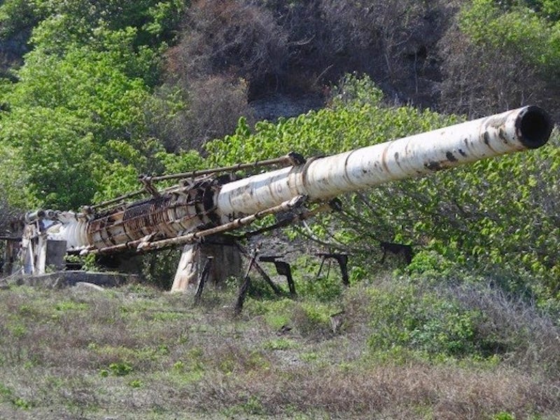 Illustration for article titled There Is A Giant Space Gun Rusting Away In Barbados