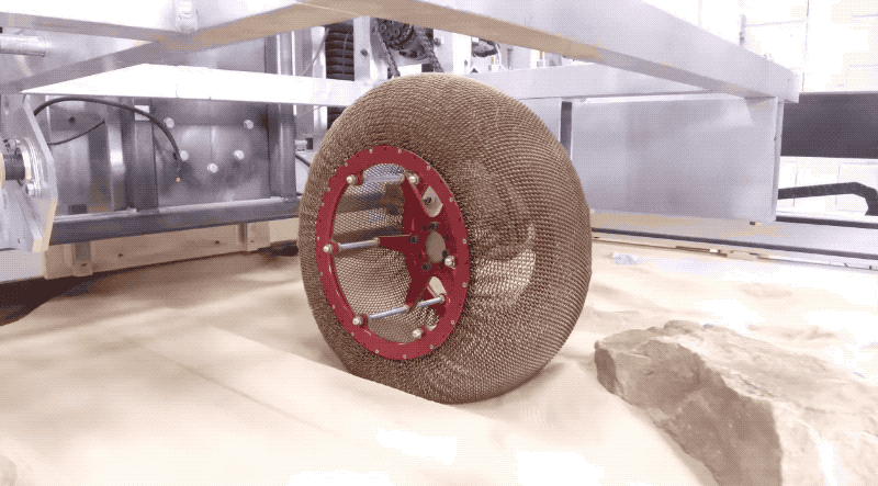 La NASA crea una nueva rueda de metal que no se deforma ni desgasta ni se pincha