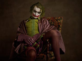 Illustration for article titled Stunning photographs reimagine Superheroes as 16th Century Cosplayers