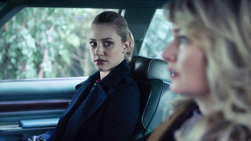 Illustration for article titled Did Betty go too far? Our Riverdale podcast digs into this week's tense episode