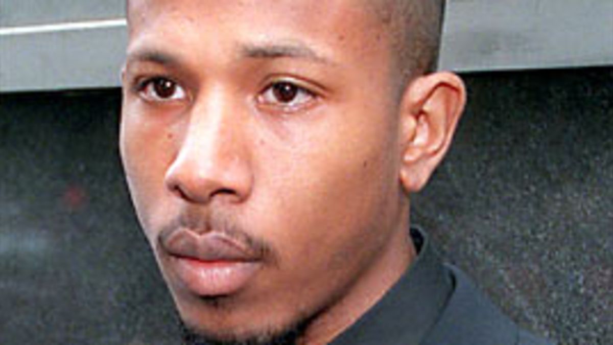 Illustration for article titled Ain't No Sun-shyne: Rapper to Be Deported