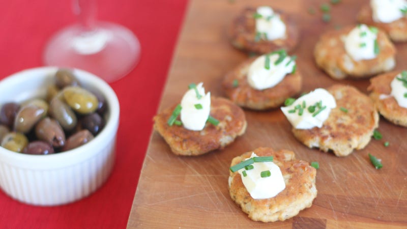 Como Convertir Una Lata De Salmon En Canapes De Lujo