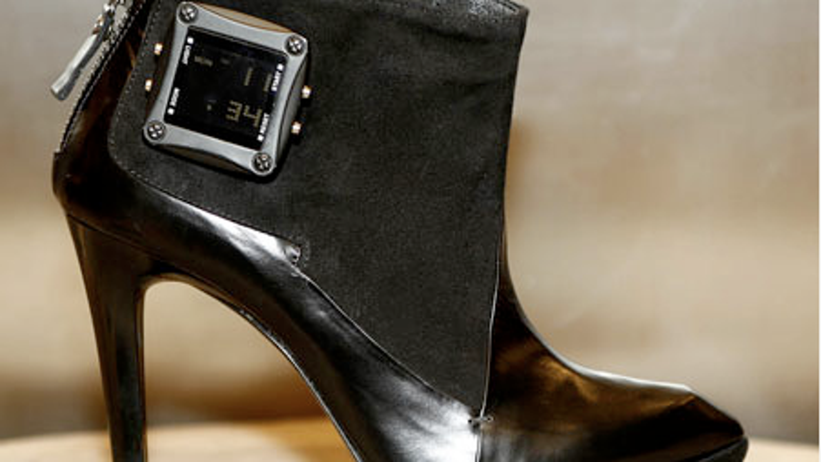 Frack-Me Shoes Come With a Stair Counter, but No Stabilizers