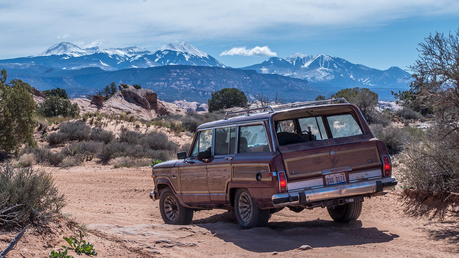 My $800 Jeep Grand Wagoneer Surprised Me On The Off-Road Trails Of Moab