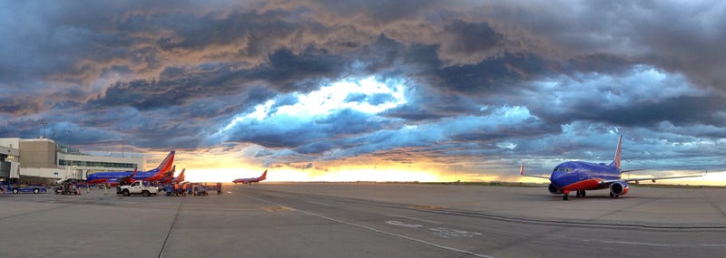 Illustration for article titled Ultimate Plane Porn – Denver Edition