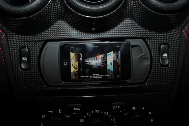 Illustration for article titled Dealzmodo: Free iPod Touch With Purchase of $325,000 Ferrari