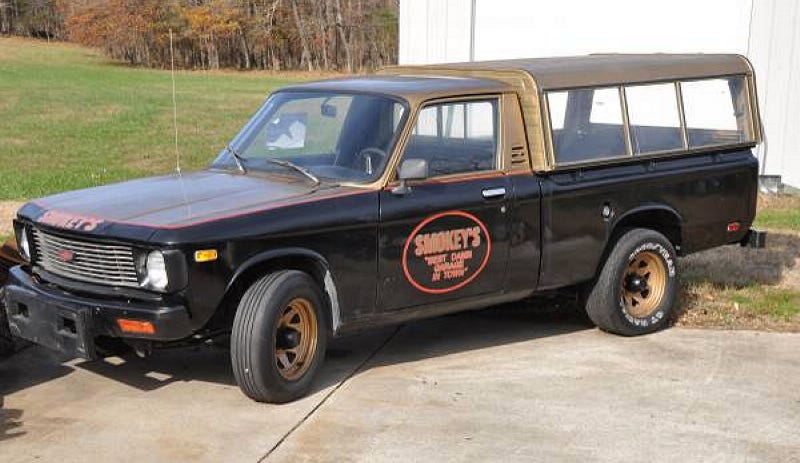 Illustration for article titled For $6,000, Is This The Best Damn 1978 Chevy LUV In Town?