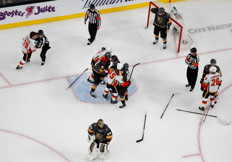 Illustration for article titled Matthew Tkachuk Sparked A Big Ol' Scrum By Being Matthew Tkachuk