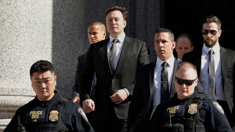 Illustration for article titled SEC Reaffirms That Elon Musk's Tweets Must Be Legally Reviewed, Reaches Settlement