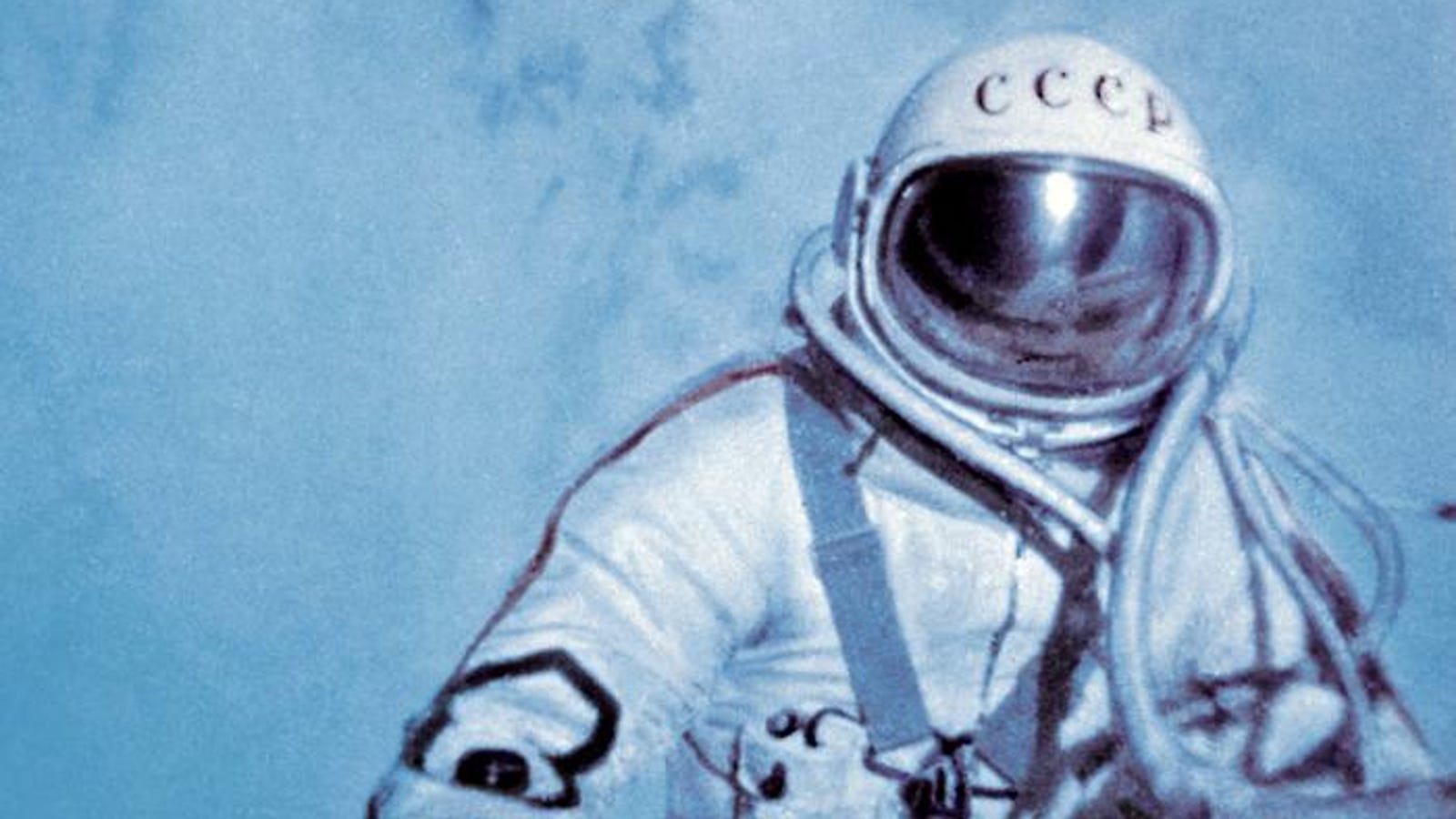 Biography of Alexei Arkhipovich Leonov Biography of Alexei Arkhipovich Leonov