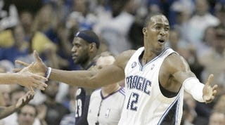 Illustration for article titled Orlando Unhealthily Obsessed With Dwight Howard's Technicals