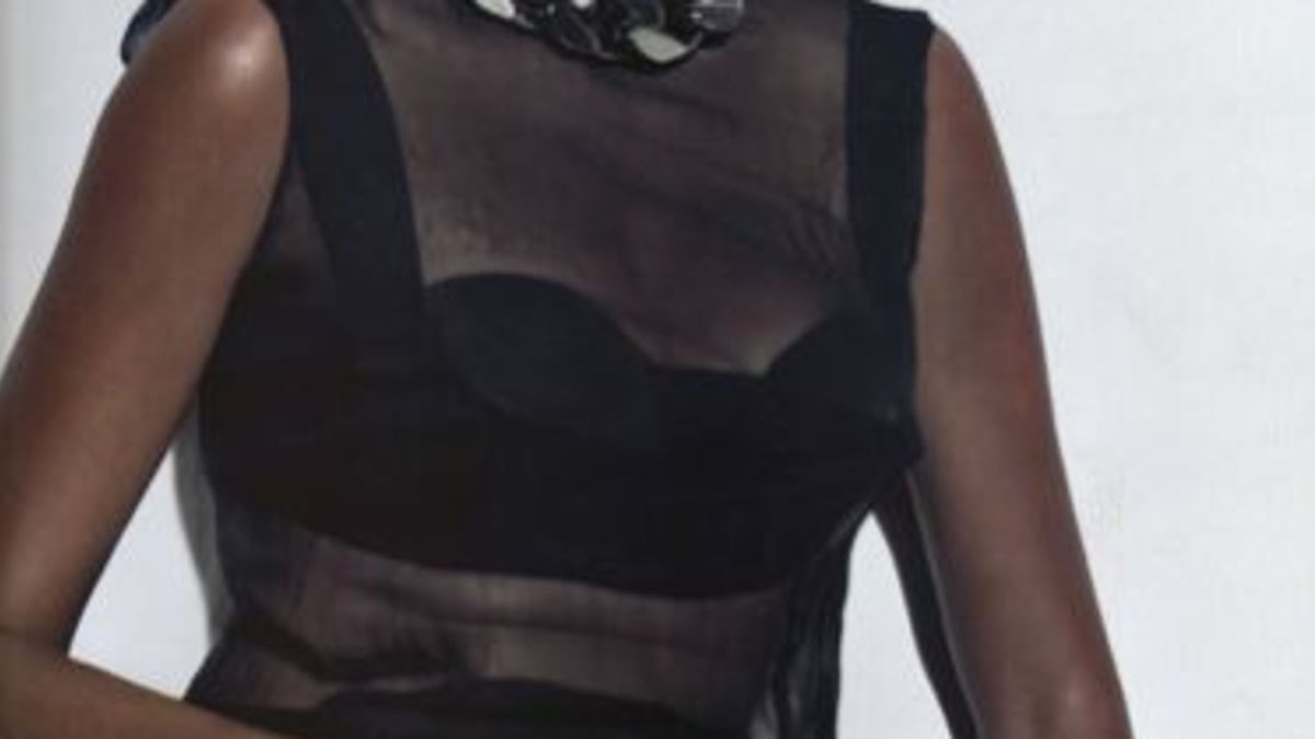 Illustration for article titled Oh No They Didn't: French Vogue Does Blackface