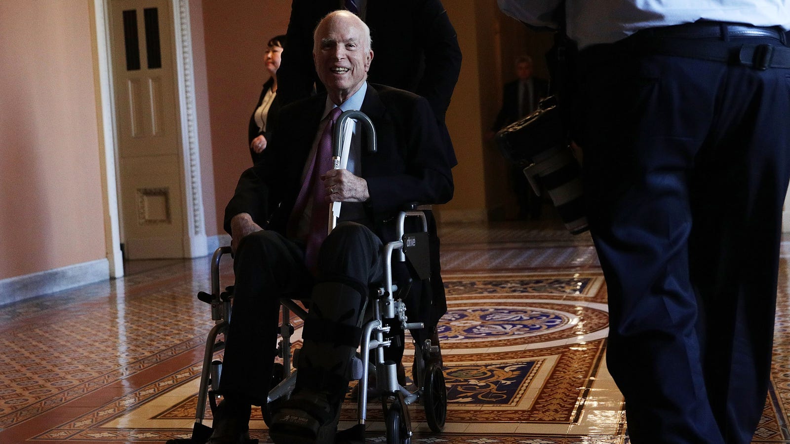Arizona Sen. John McCain Really Hates Trump; Doesn’t Even Want the President to ...