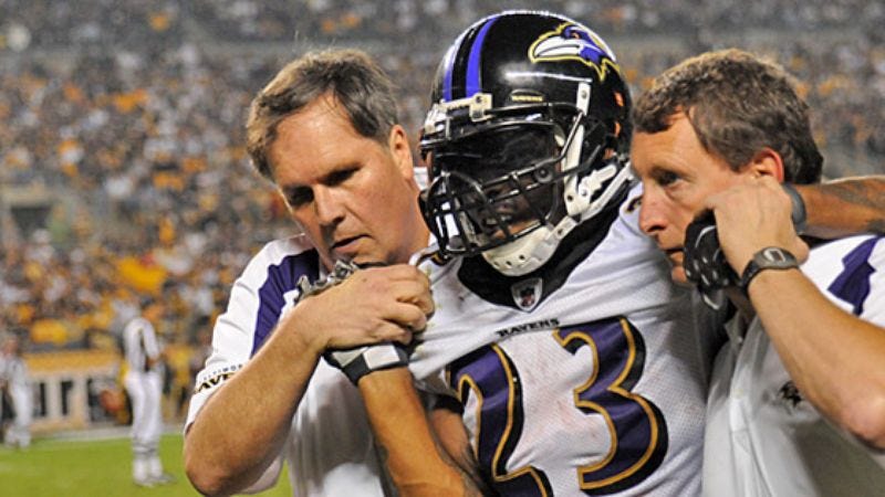 Illustration for article titled Attention-Seeking Willis McGahee Almost Ruins Steelers' Good Time