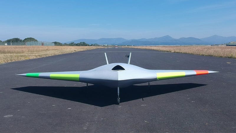 Illustration for article titled Experimental Plane Shows Supersonic Blasts of Air Could Simplify the Way We Pilot Aircraft