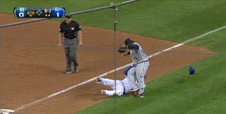 Illustration for article titled Mike Moustakas Demonstrates Proper Tackling Technique On Prince Fielder