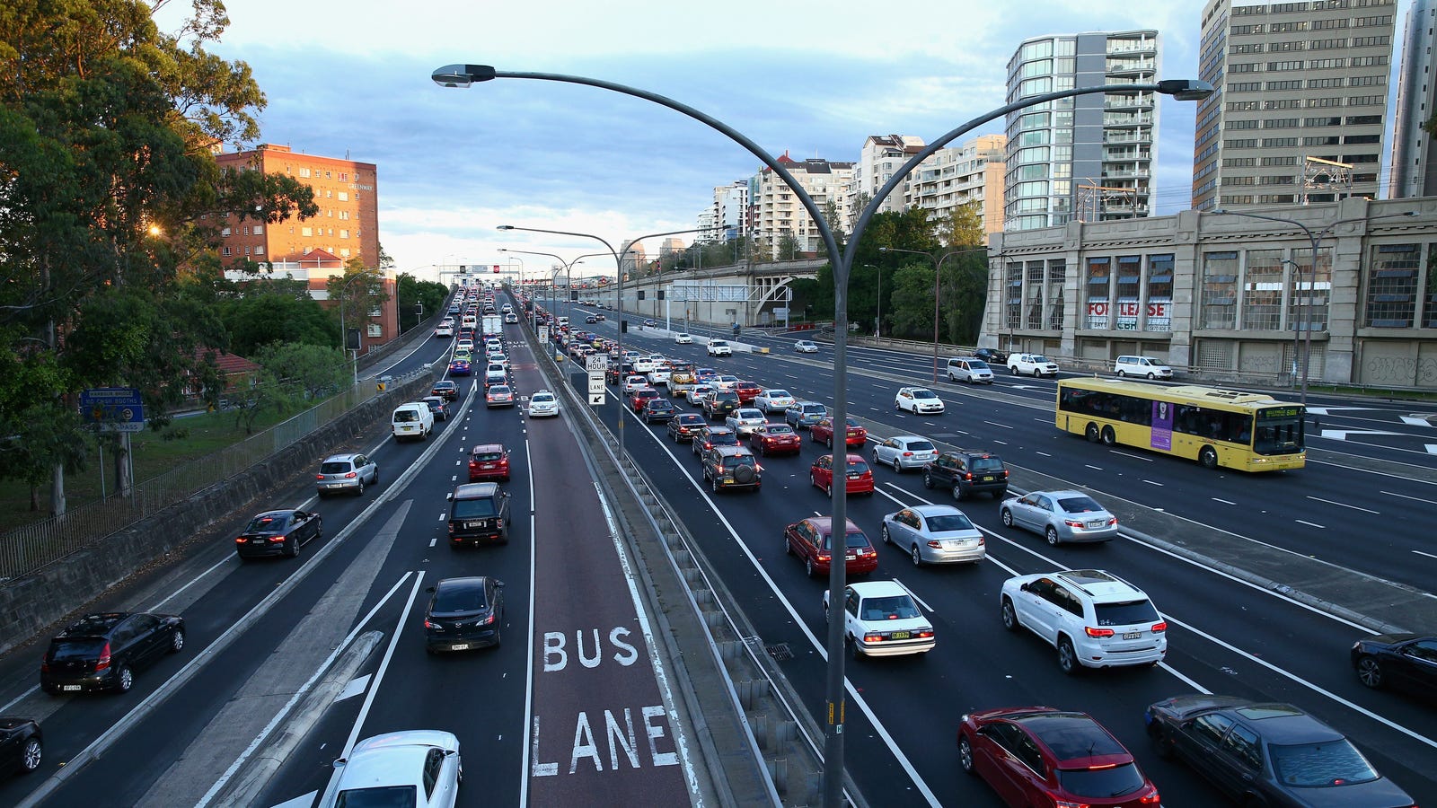 Australian State to Use Smartphone Detection Cams to Catch and Fine Distracted Drivers