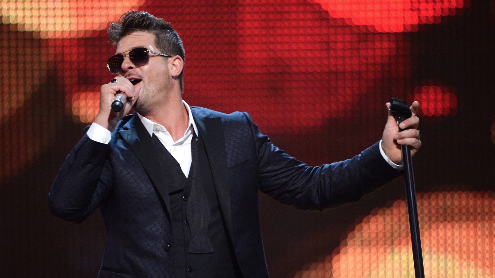 Robin Thicke and Pharrell Williams Are Appealing Their 'Blurred Lines' Copyright Loss1600 x 900