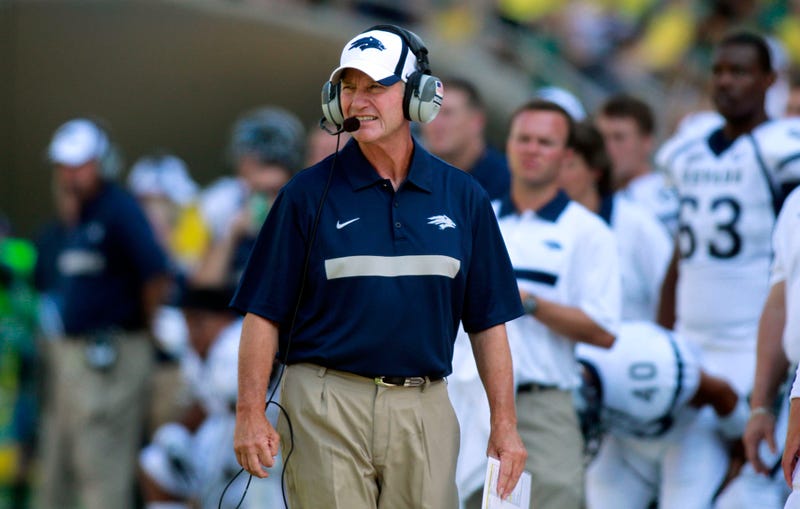 Illustration for article titled Chris Ault, Creator Of The Pistol Offense, Will Leave Nevada After 28 Years
