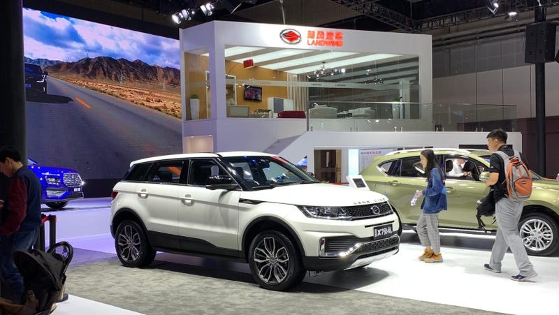 Illustration for article titled "Banned" Landwind X7 Displayed at 2019 Shanghai Auto Show