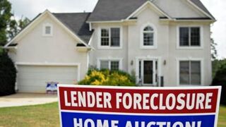 Illustration for article titled Foreclosure Rates Should Slow as Legal Missteps Surface