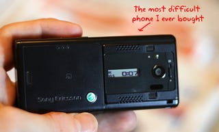 Illustration for article titled UK to Require Passports for Cellphones, Still Better Than Japan