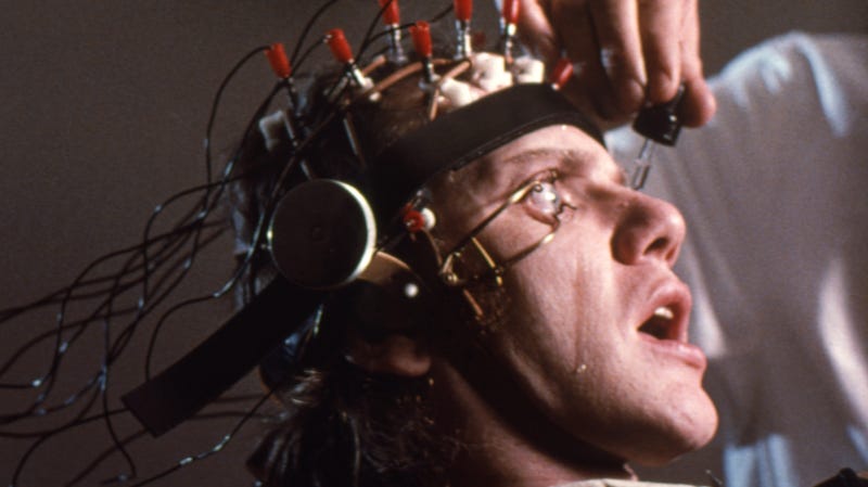 Illustration for article titled Hell yeah those eyelid clamps hurt, confirms A Clockwork Orange's Malcolm McDowell