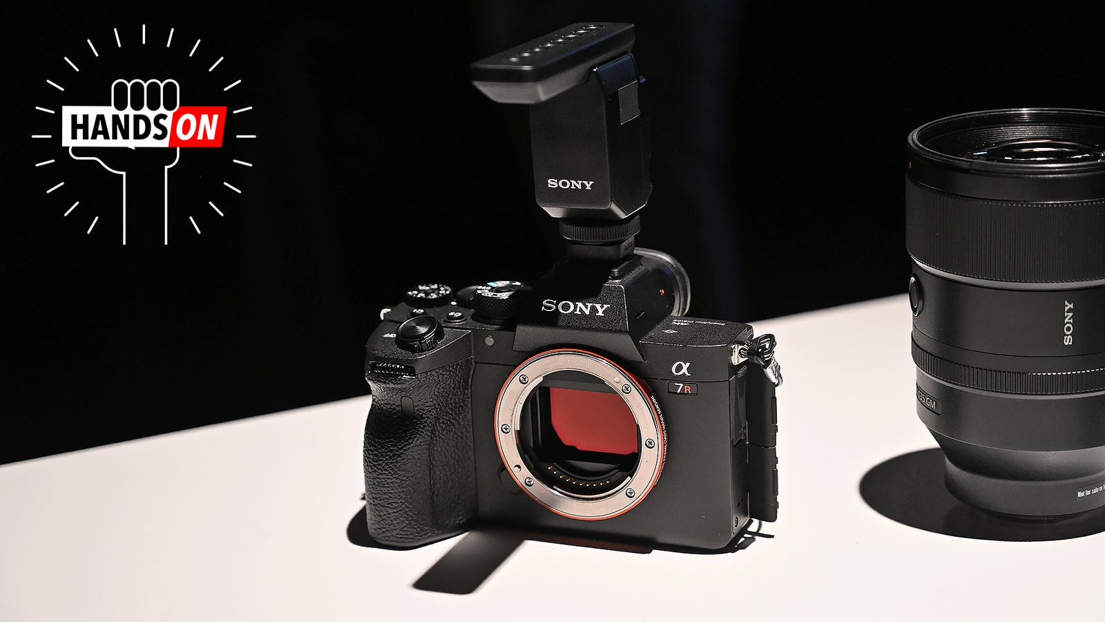 Sony's 61-MP A7R IV Looks Like the New Mirrorless Champ to Beat