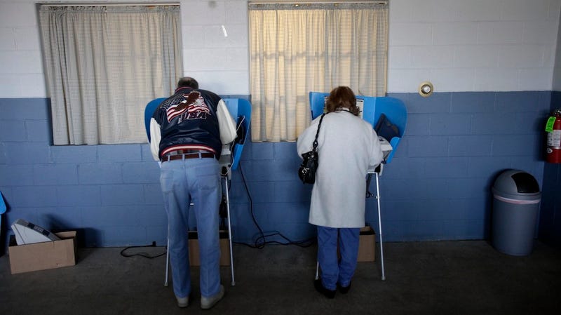 Illustration for article titled Why Is the GOP Changing Voting Machine Software Right Before the Election?