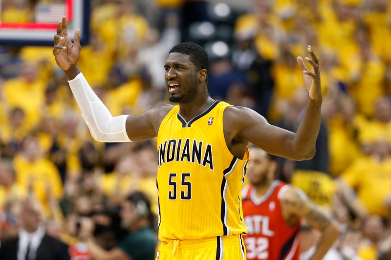 Illustration for article titled Gilbert Arenas Lives To Hate On Roy Hibbert