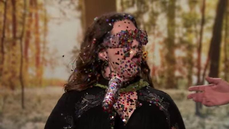 Illustration for article titled Melissa McCarthy goes full Pocahontas in a lip sync battle with Jimmy Fallon