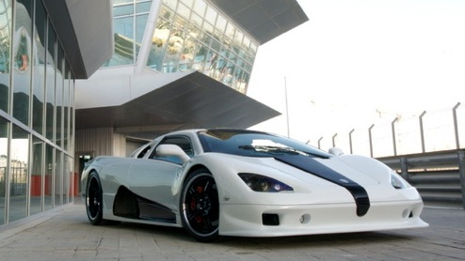 Машина SSC Ultimate Aero