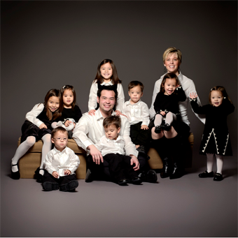 Illustration for article titled Multiple Choice: Meet The Man Behind America's Famous Families