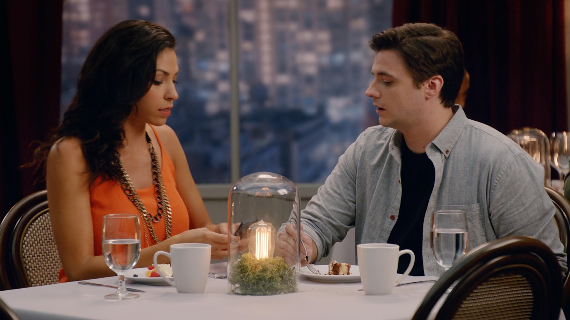 How to know if you're dating or just friends