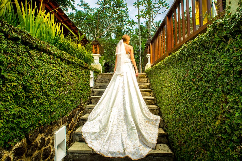 Illustration for article titled Nandini Jungle Resort & Spa –Luxury Jungle Resort in Indonesia to
Stay and Wedding CeremonyÂ