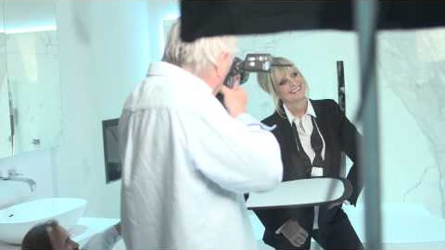Famed '60s Model Twiggy, Now in Her 60s, Becomes L'Oréal UK Ambassador