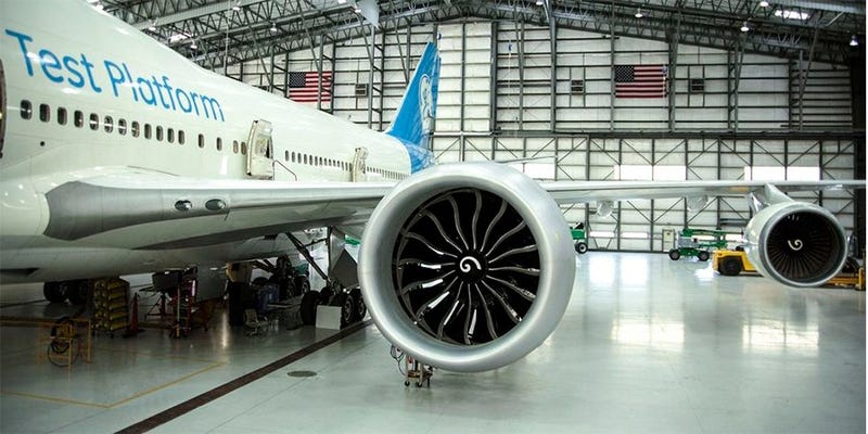 The GE9X mounted on a Boeing 747 test bed (via AirlinerWatch)