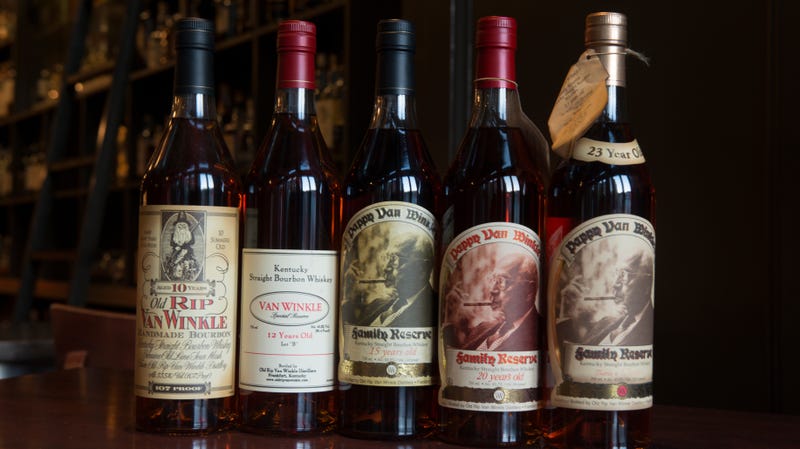 Illustration for article titled Kentucky bar kindly (and cannily) decides to sell Pappy Van Winkle at cost