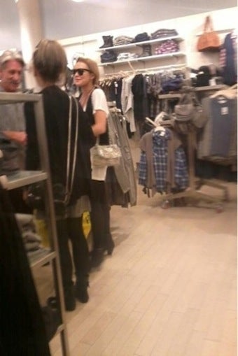 Illustration for article titled Lindsay Leaves Rehab To Go Shopping