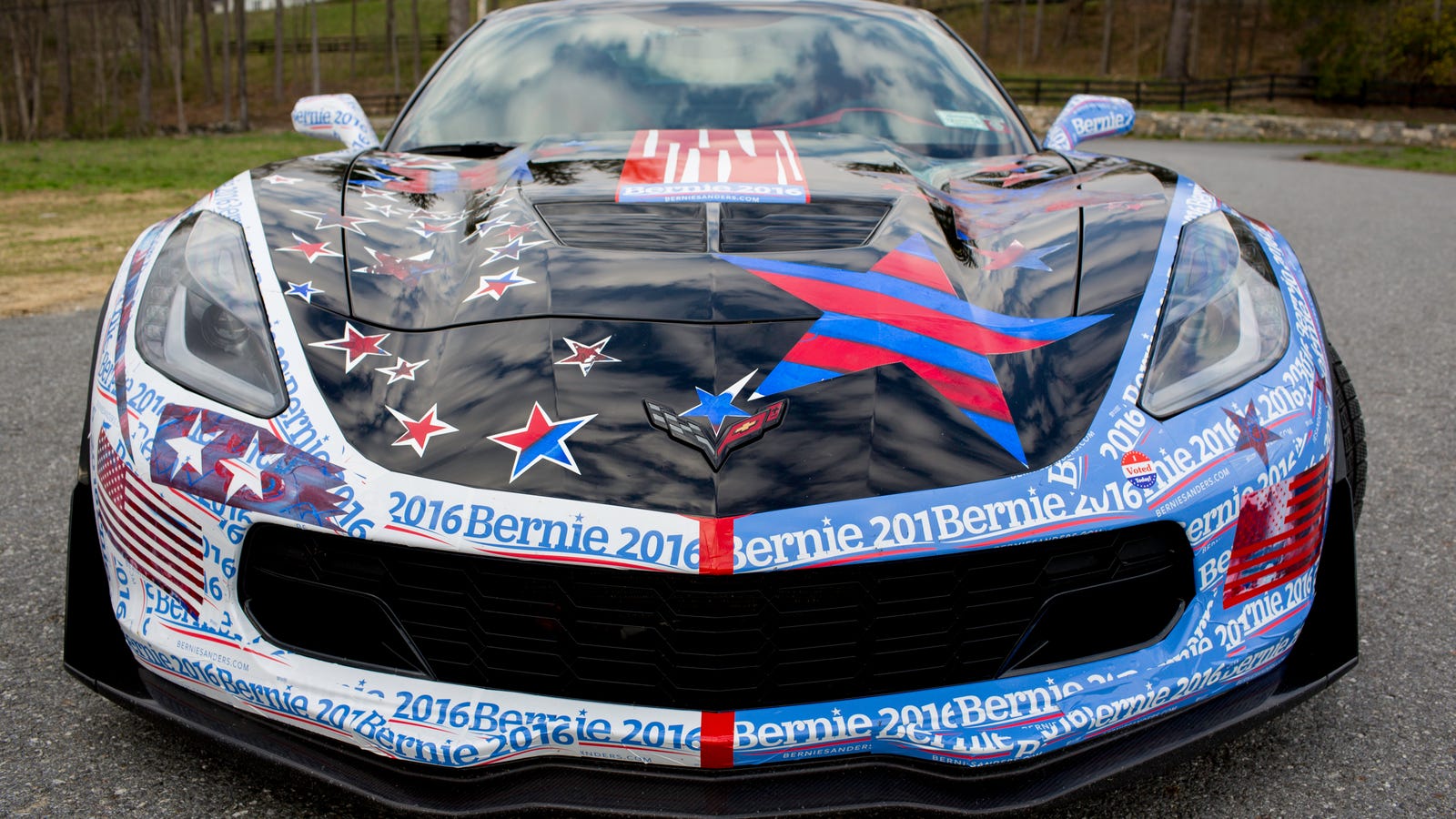 This Guy Made A Bernie Sanders Art Car Out Of A 100,000