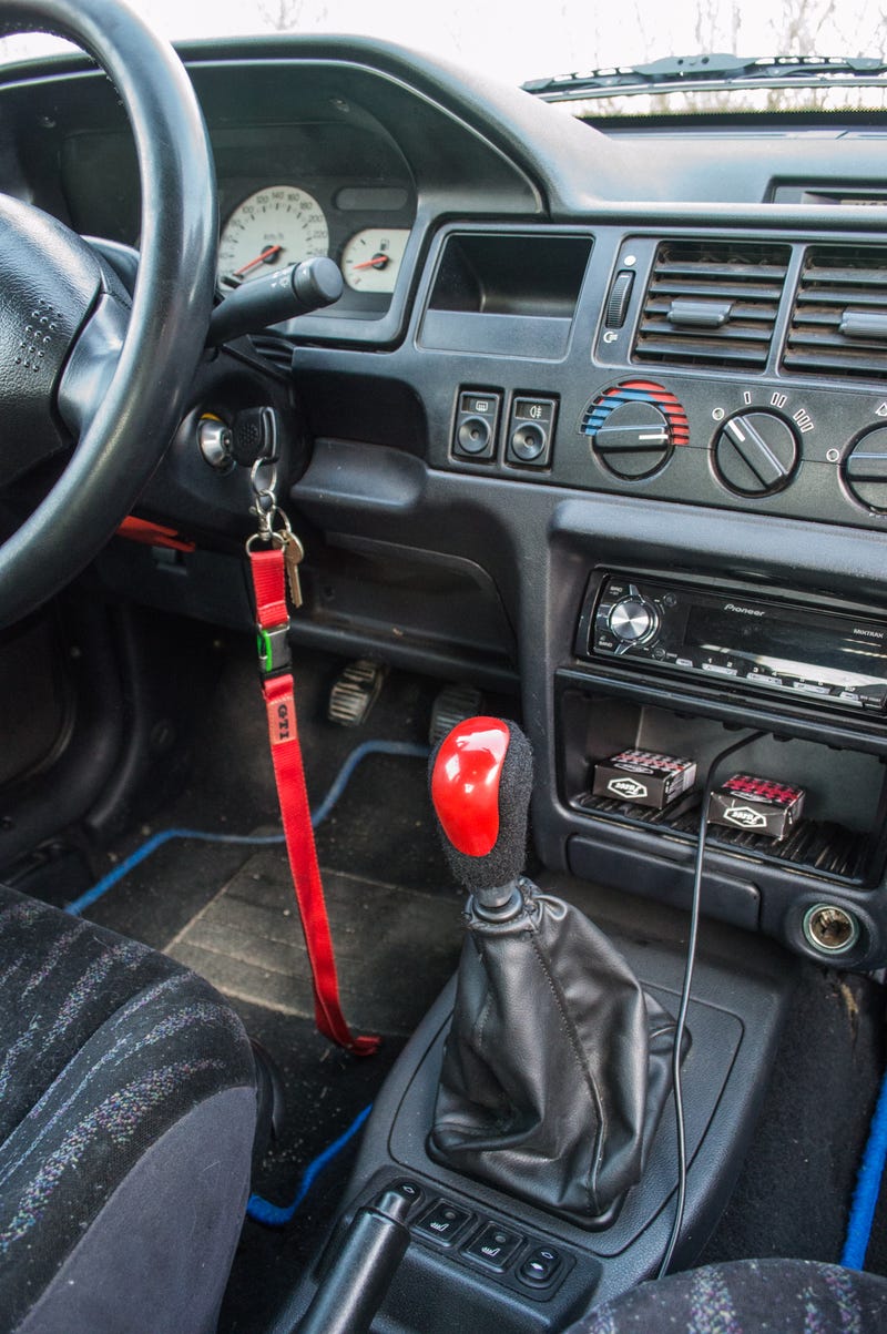 Illustration for article titled Post your shifter!