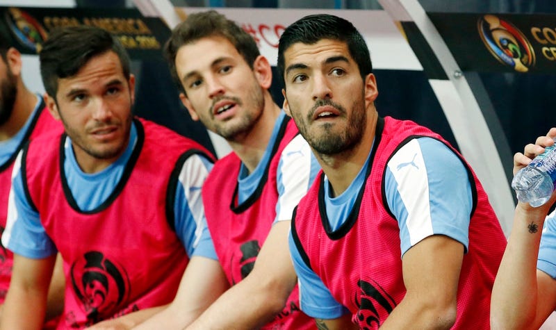 Suárez not playing, as usual; Photo via AP