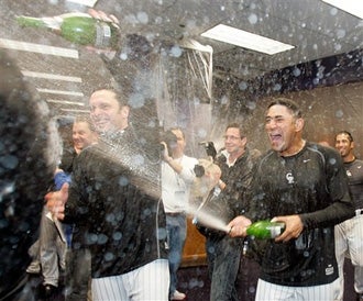 Illustration for article titled Rockies Sweep, Just As They Prayed For