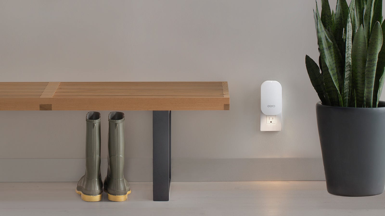 The New Eero WiFi Routers Bring Glorious Minimalism to Mesh Networking