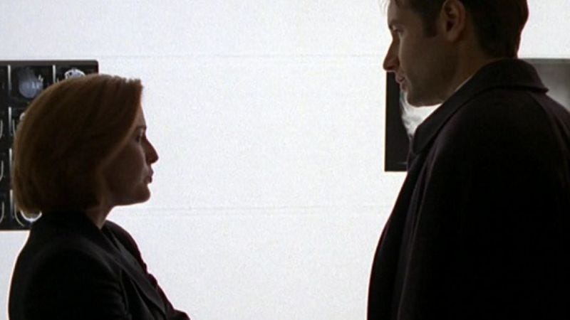 Illustration for article titled The X-Files: "Memento Mori"/ Millennium: "The Thin White Line"