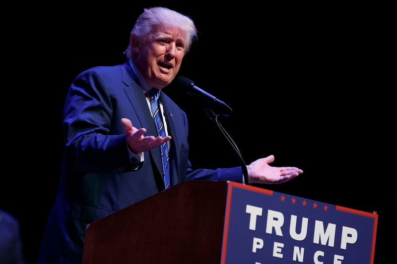 Illustration for article titled Trump Suddenly Recalls He Didn't See a Nonexistent Video of a Thing That Didn't Happen