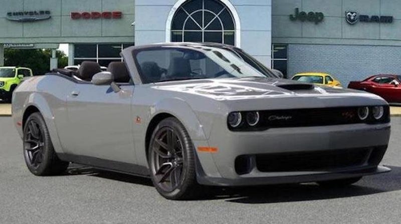 Illustration for article titled How Have I Never Realized That There’s No Dodge Challenger Convertible?