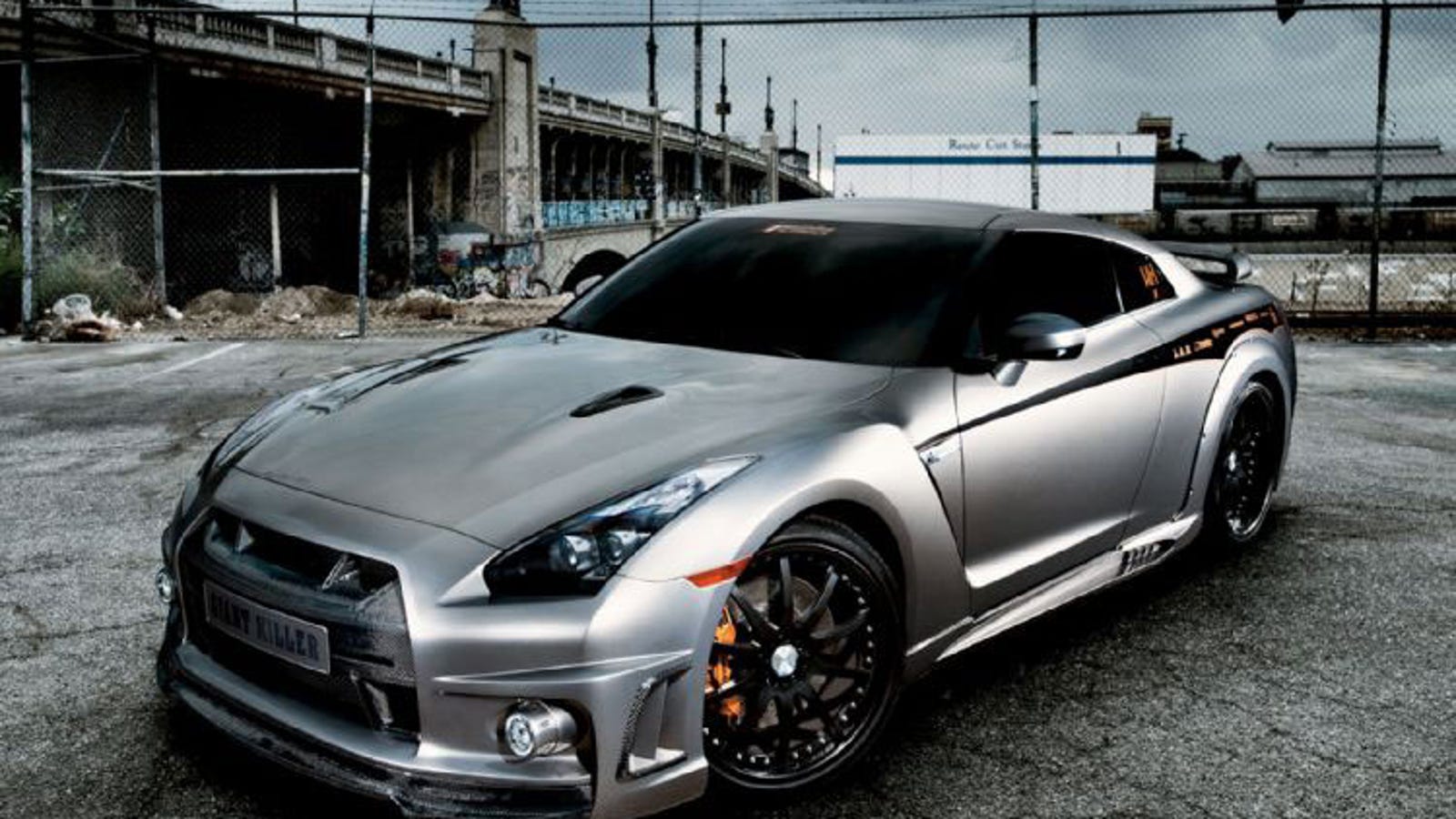 Andrew Bynum S Gt R Makes Michael Phelps Benz Look Like A