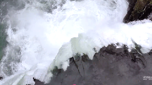 Crazy Videos Of Fearless Guys In Kayak Falling Down Huge Waterfalls