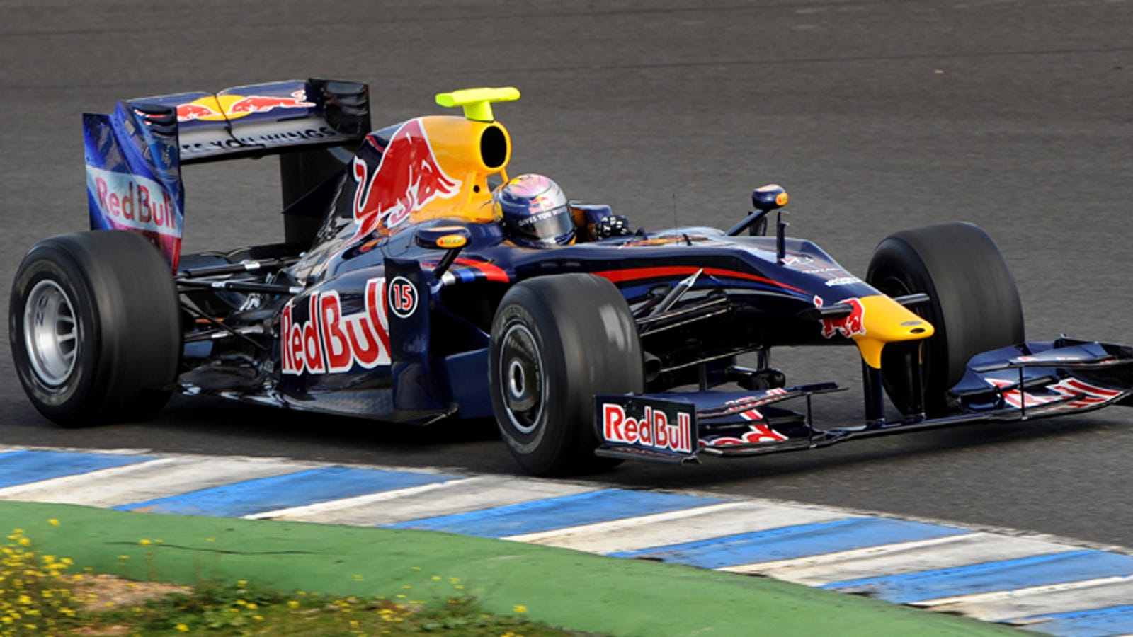 Red Bull Racing 2009 RB5 F1 Car Debuts At Circuito De Jerez, Gets Wings